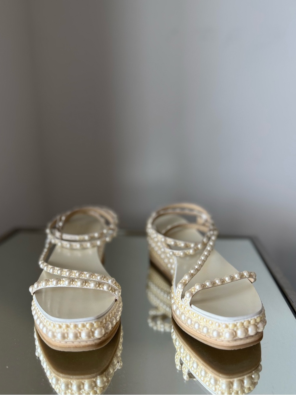 Jimmy Choo Drive Pearl-embellished Leather Espadrille Wedge Sandals 
$1,525 39.5 - Picture 8 of 15